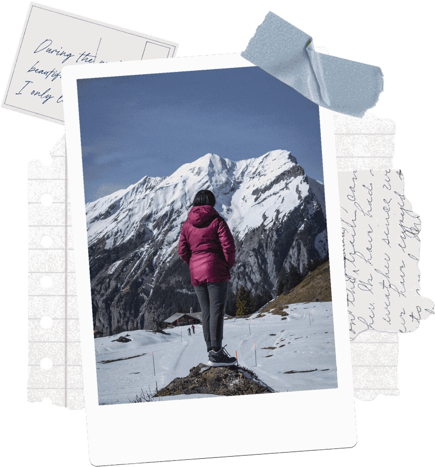 Ein Polaroid einer Wanderin vor einem verschneiten Gipfel, über Notizbuchseiten geklebt